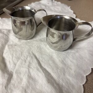 2 VOLLRATH 18/8 STAINLESS STEEL  CUP CREAMERS